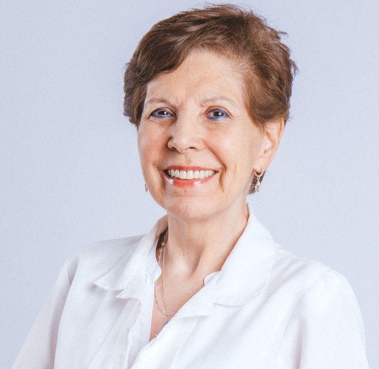 Dra. Carmen julia Reinoso